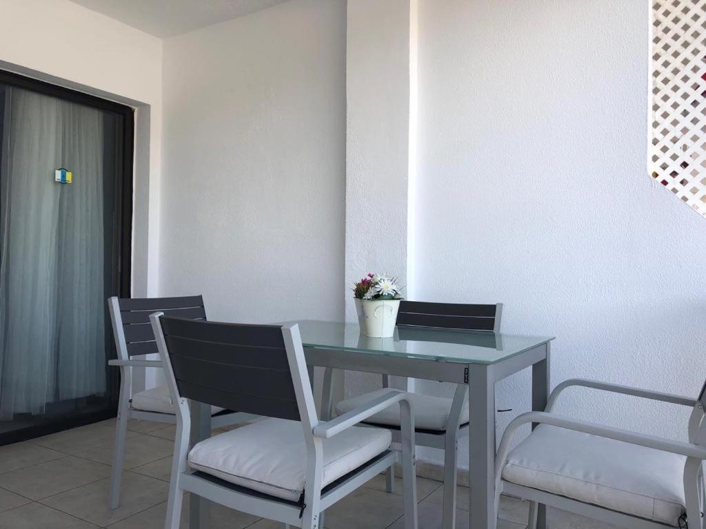 Lovely Apartment Seaview In Puerto Rico With Heated Swimming Pool, Free Wi-Fi And Free Private Parking Luaran gambar